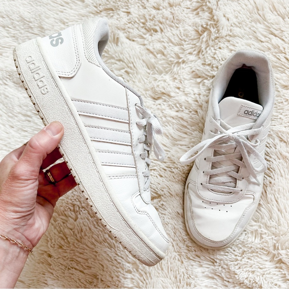Adidas Sneakers